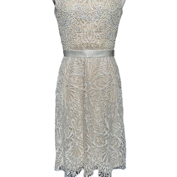 TADASHI SHOJI bridal ivory dress NWT size 4. Absolutely gorgeous. - Picture 12 of 16